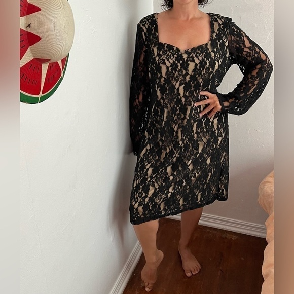 Vicky Tiel | Lace Long Sleeve Midi Dress - Picture 7 of 7